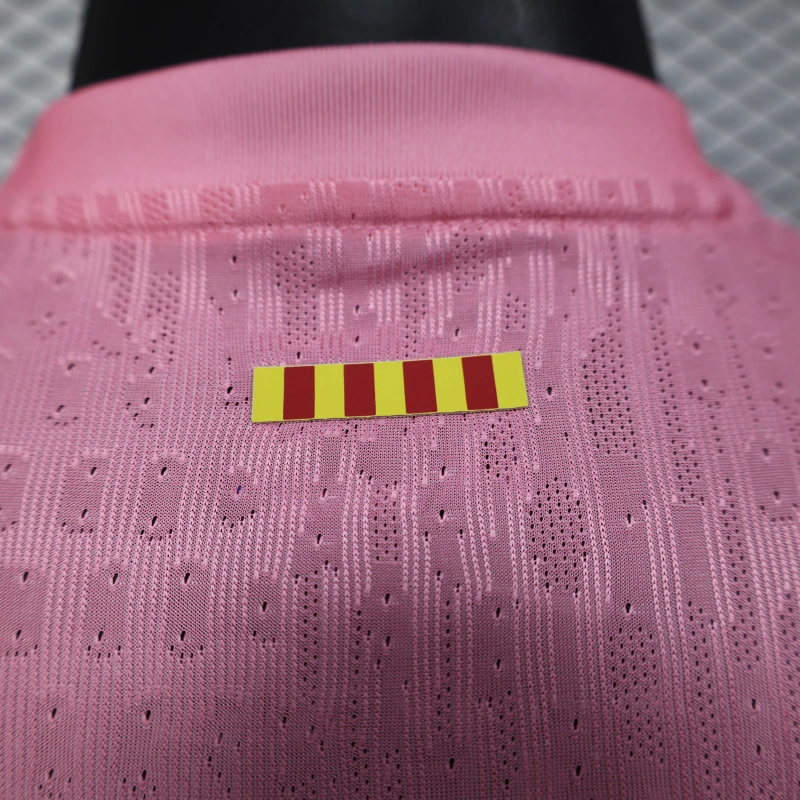 25/26 Player Barcelona Pink Special Edition jersey - Slim Fit