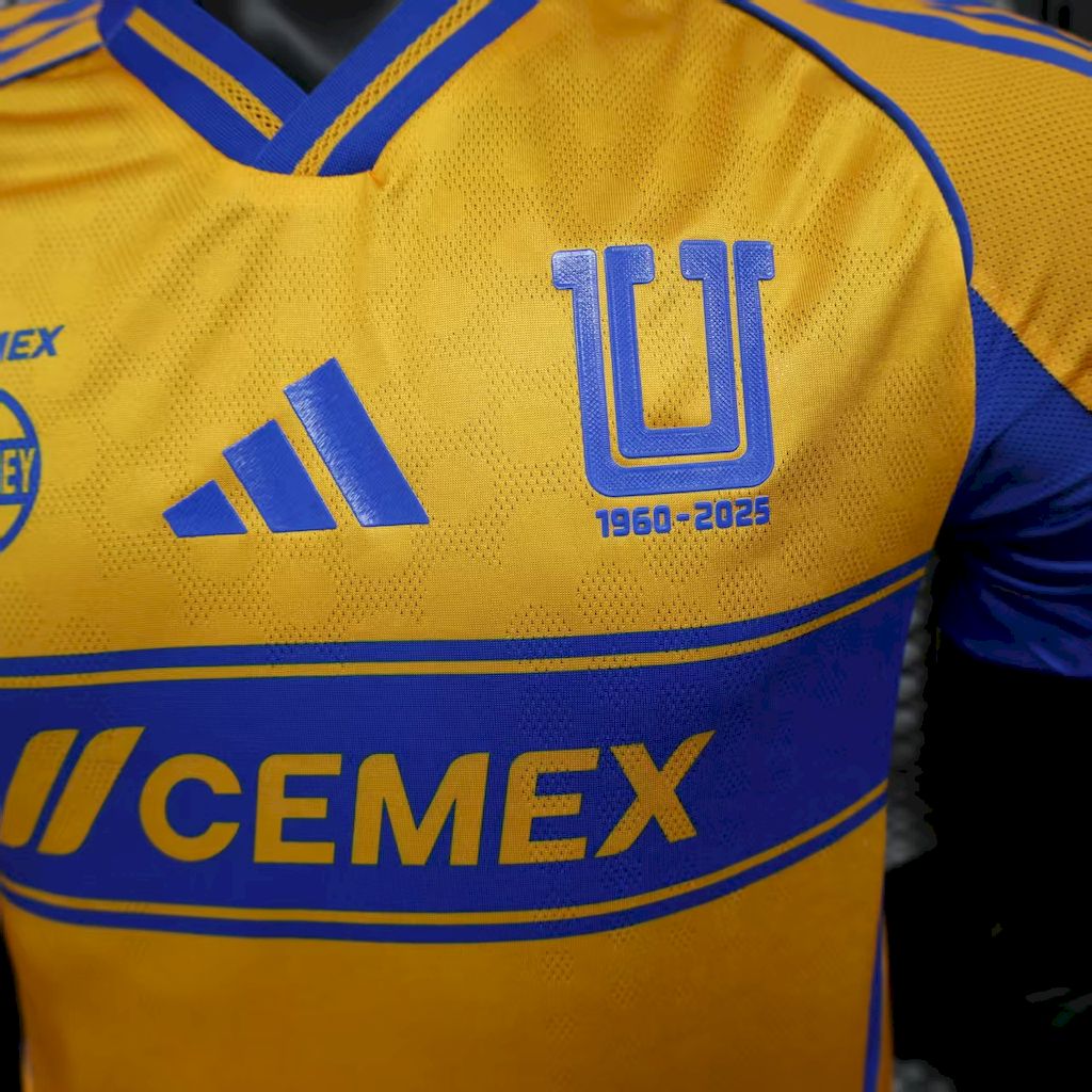 Tigres Home Authentic Player [Slim Fit] Player [Slim Fit] Player [Slim Fit] Player 2025/26 - Slim Fit