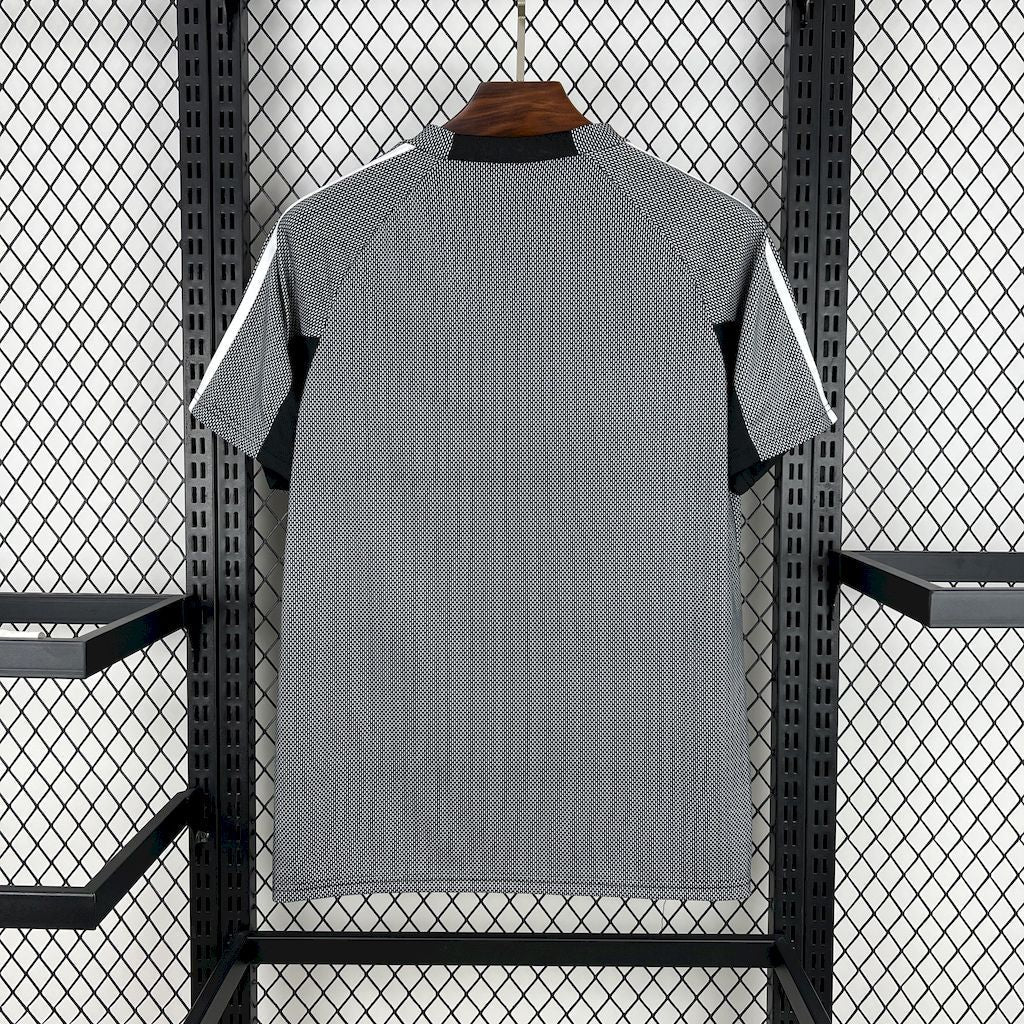Real Madrid 2002/03 Goalkeeper Retro Jersey
