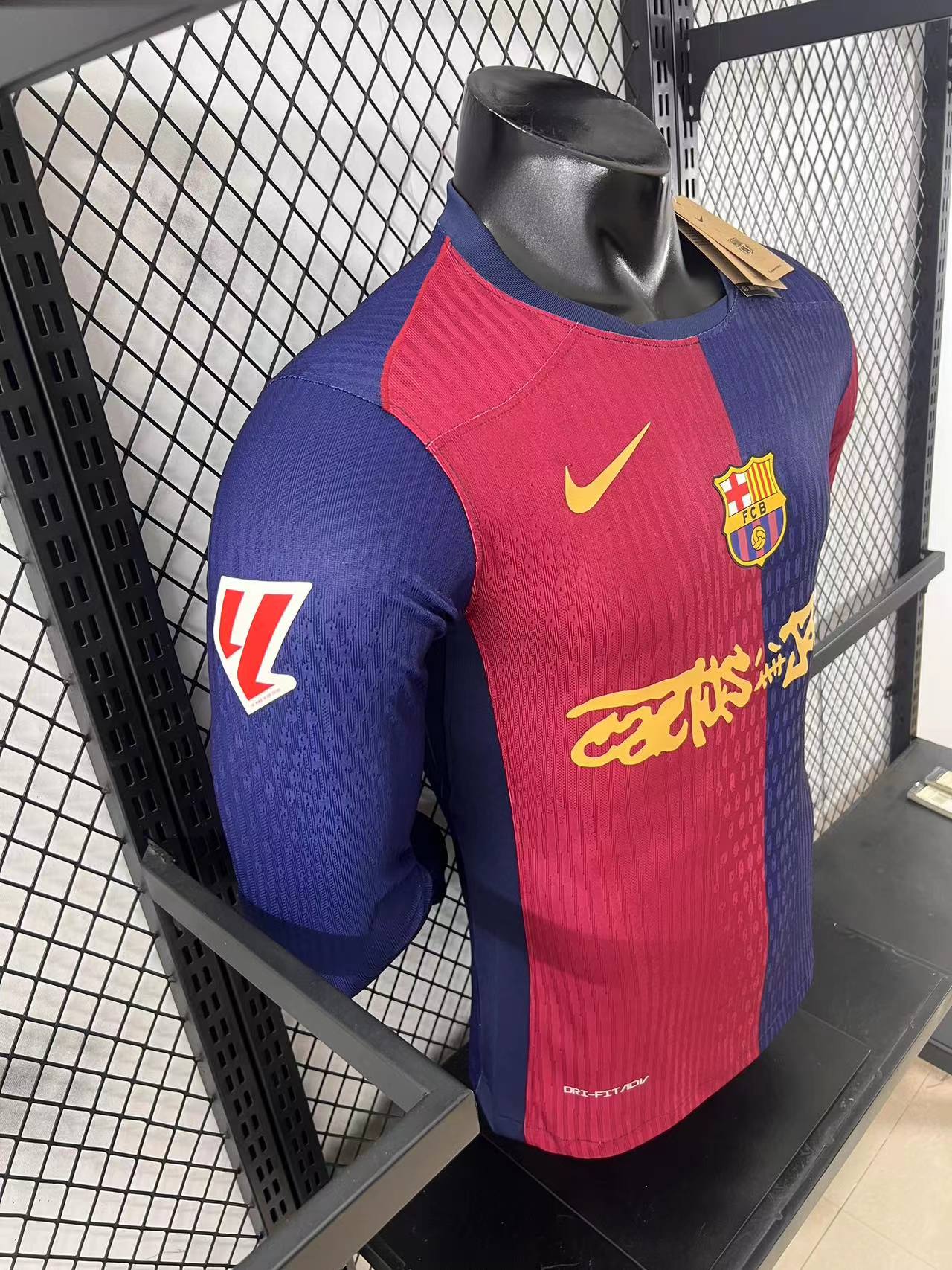 Barcelona 2025/26 Travis Scott Authentic Player [Slim Fit] Player [Slim Fit] Player [Slim Fit] Player Long Sleeve [Slim Fit]