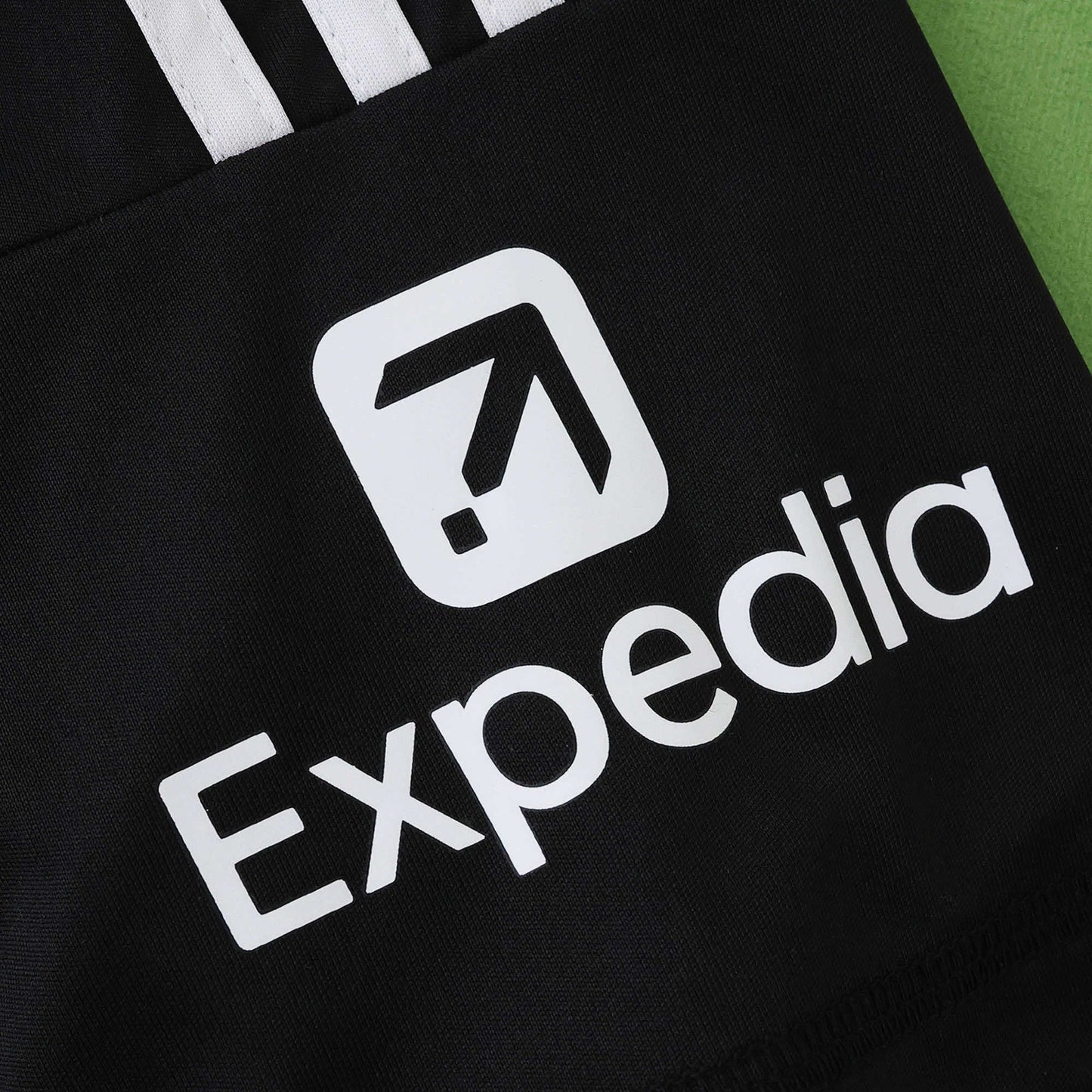 4 25/26 Goalkeeper Shirt 9