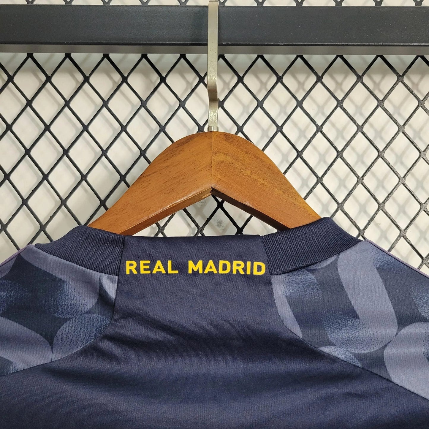 Away 23/24 Men’s Shirt 7