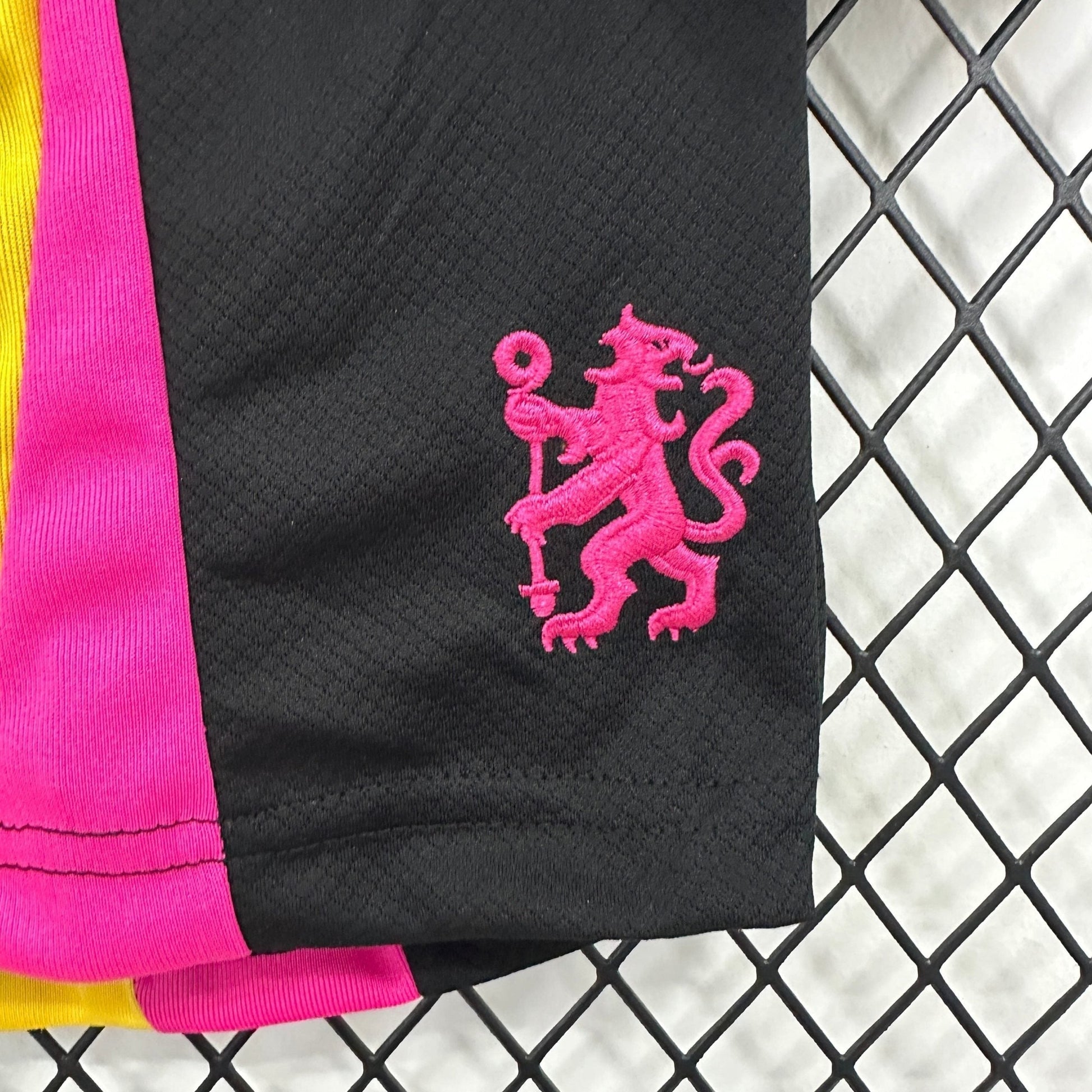Away 24/25 Kids Shirt Kit 7