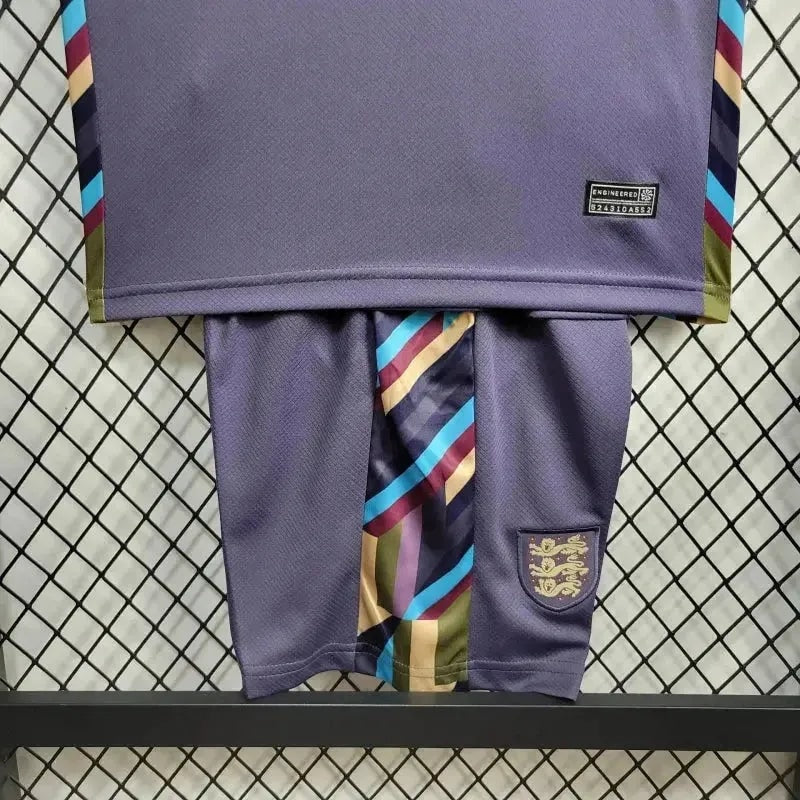 Away 24/25 Kids Shirt Kit 7