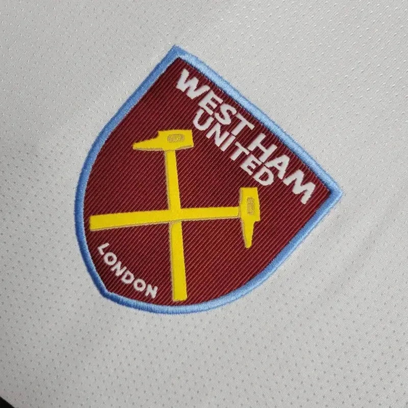 Away 24/25 Men’s Shirt 3