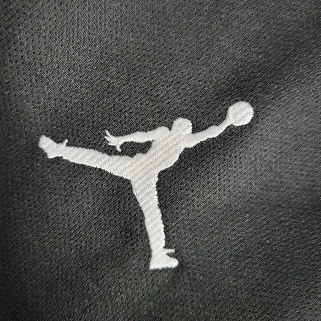 18/19 Men’s Shirt 4