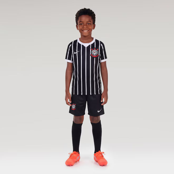 Away 2027 Kids Kit 5