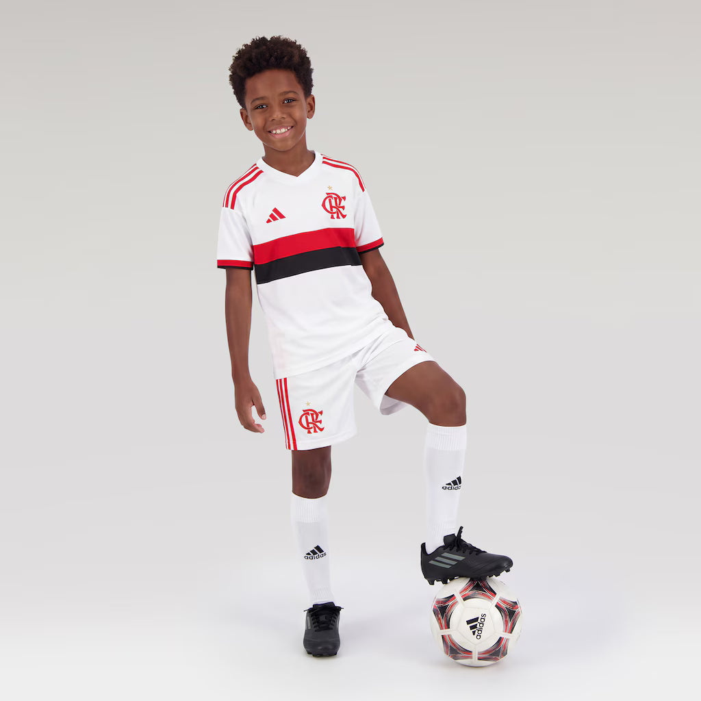 Away 2027 Kids Kit 7