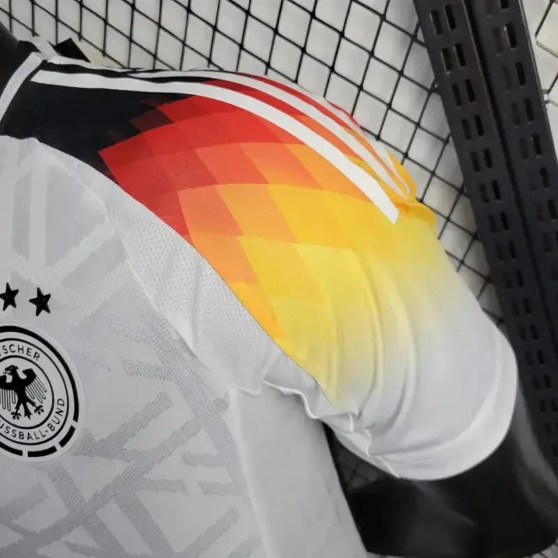 Home 24/25 Player Edition Shirt 8