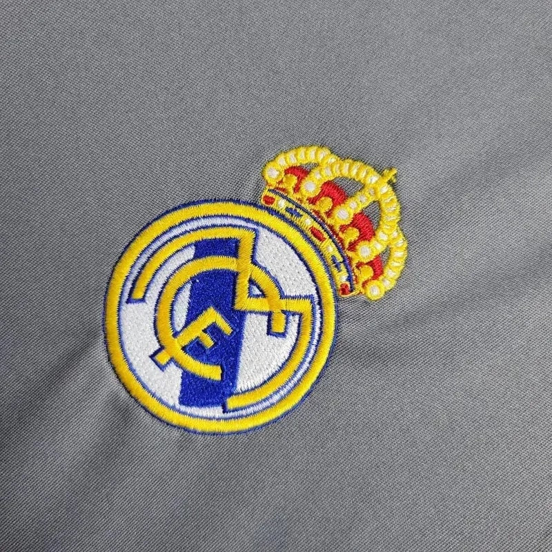 II 2005/06 Retro Away Shirt 2
